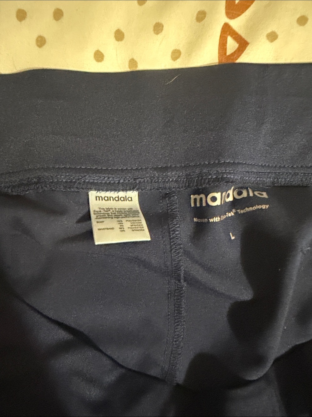 Navy Medical Scrub Set - V-Neck Top & Drawstring Pants
Wide leg pants - Picture 7 of 8